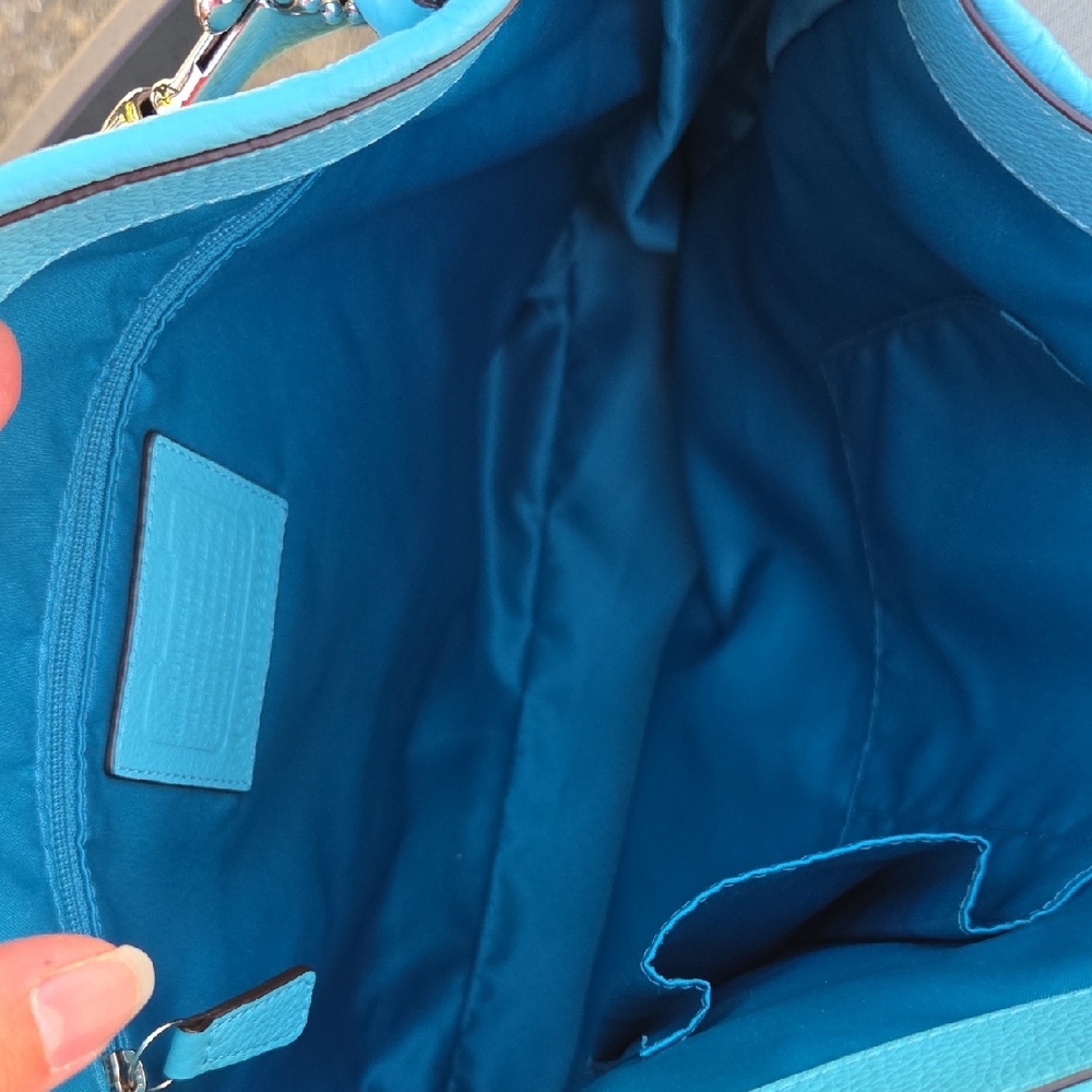 Coach Teal Leather Shoulder Bag - Picture 3 of 4